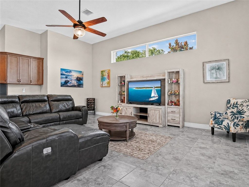 9431 Meadowood Drive, Fort Pierce, FL 34951 Photo