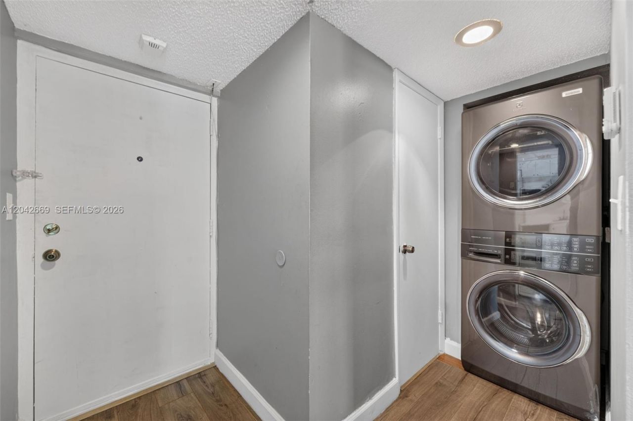 6190 Woodlands Blvd , Unit 316, Tamarac, FL 33319 Photo