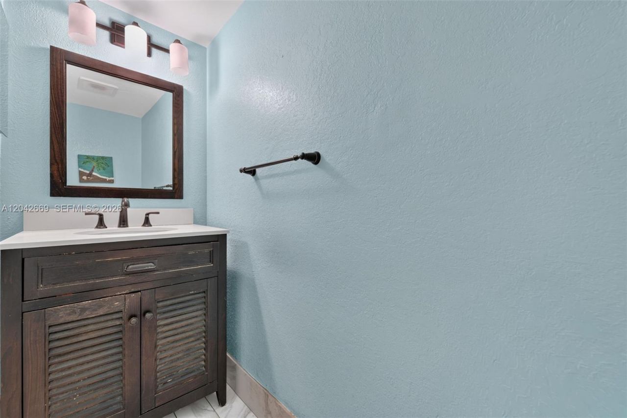 6190 Woodlands Blvd , Unit 316, Tamarac, FL 33319 Photo