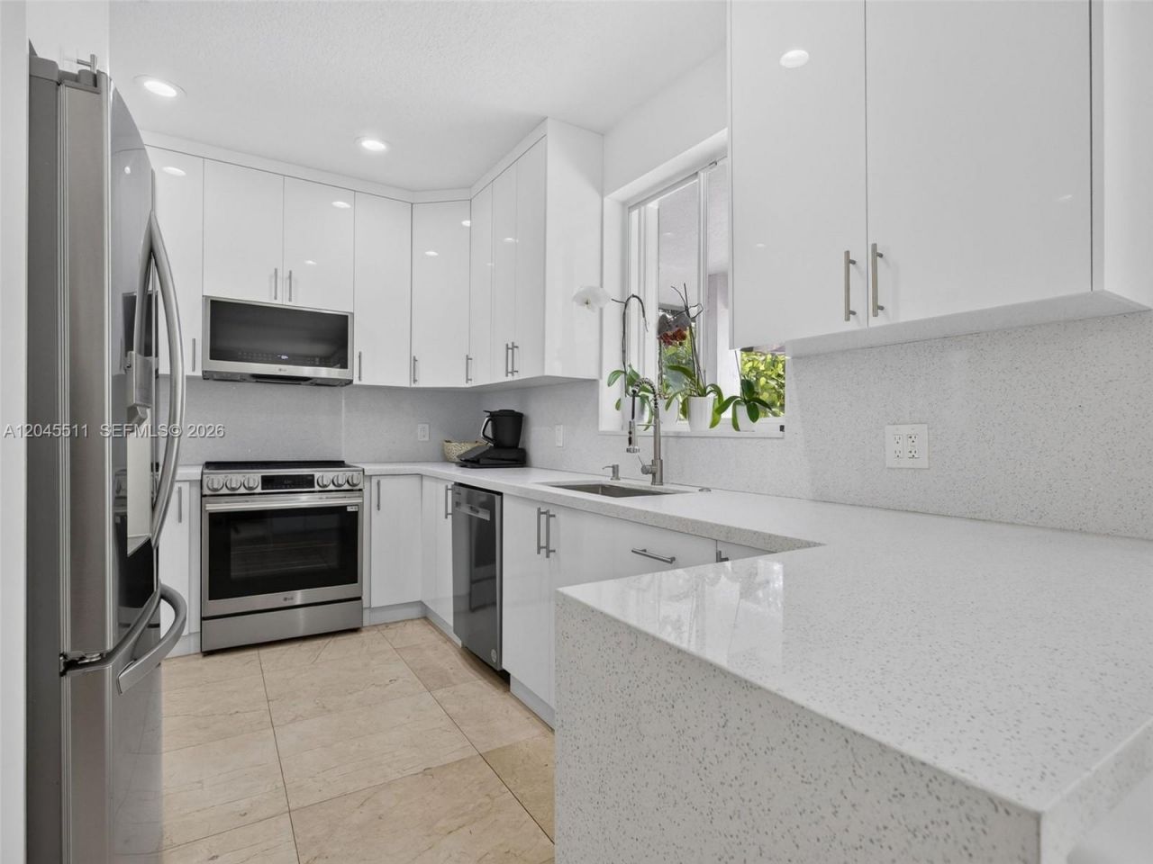 1401 Canary Island Dr , Weston, FL 33327 Photo