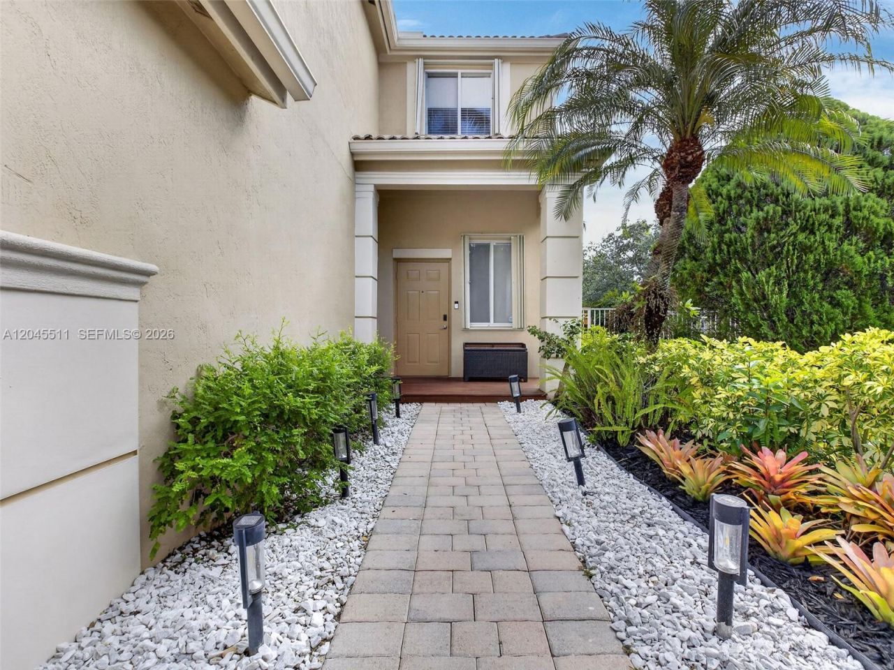 1401 Canary Island Dr , Weston, FL 33327 Photo