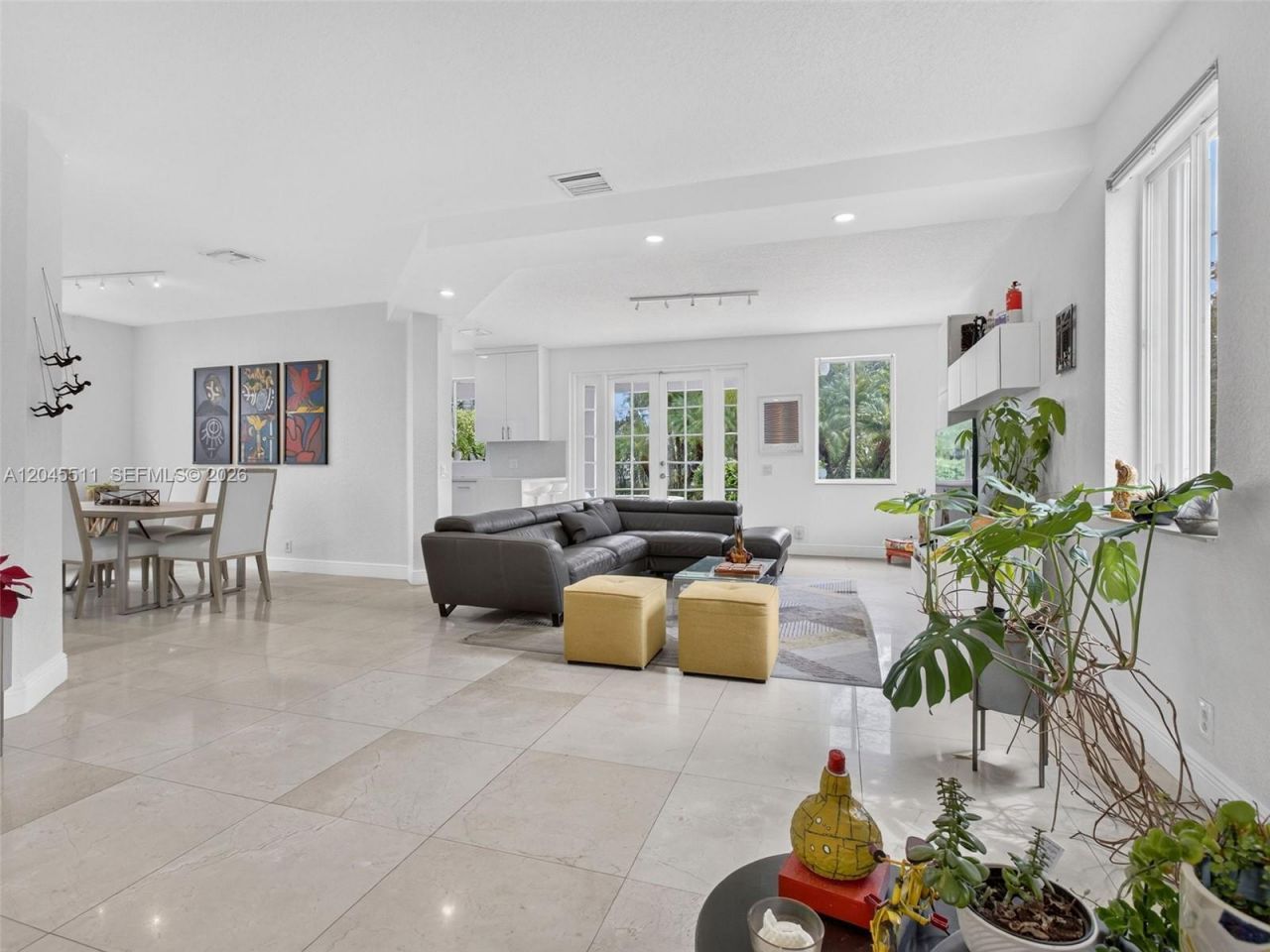 1401 Canary Island Dr , Weston, FL 33327 Photo