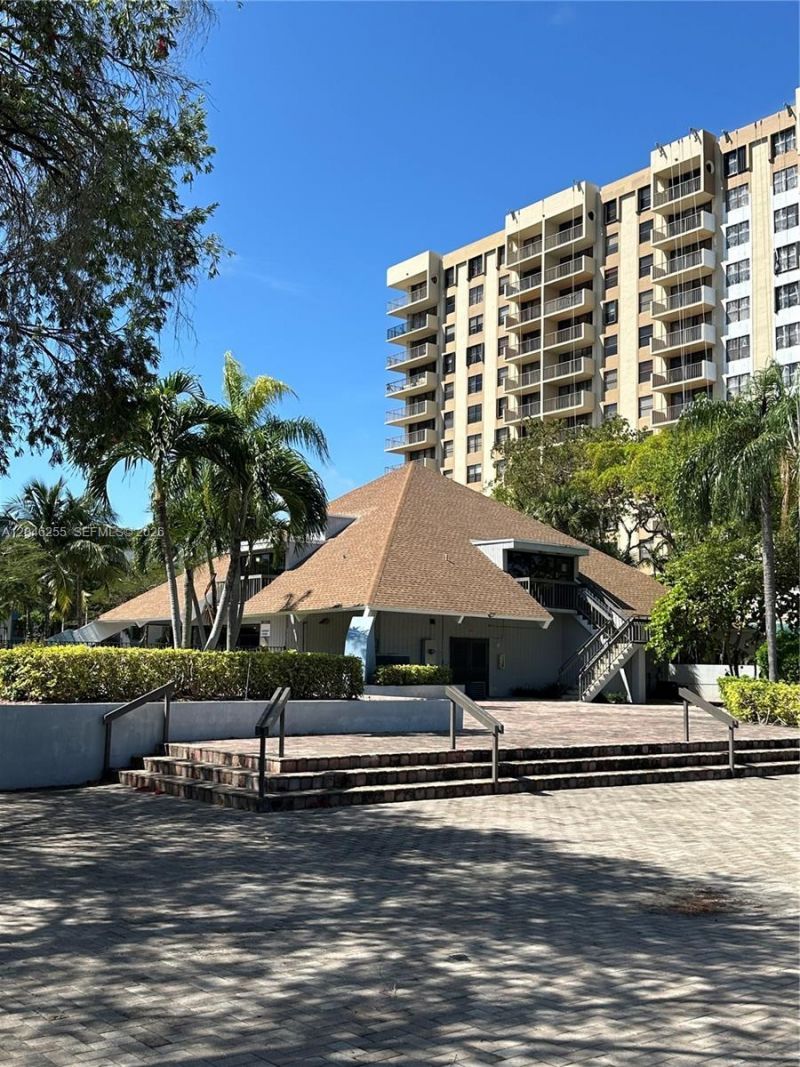1470 NE 123rd St, Unit A104, North Miami, FL 33161 Photo