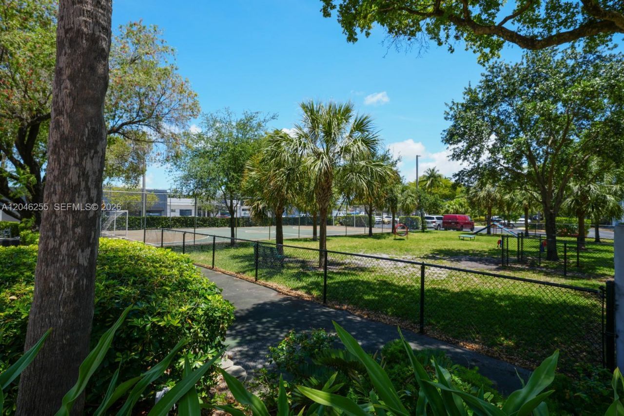 1470 NE 123rd St, Unit A104, North Miami, FL 33161 Photo