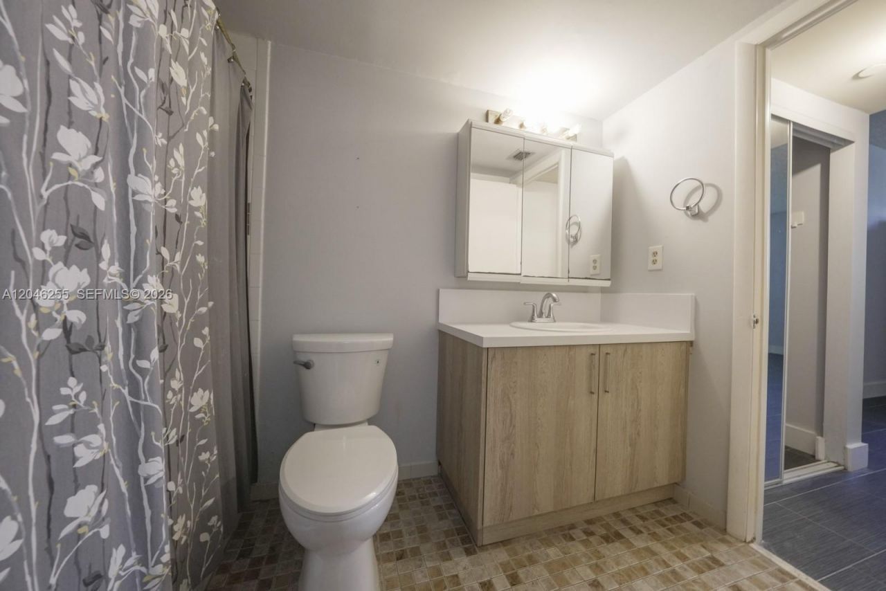 1470 NE 123rd St, Unit A104, North Miami, FL 33161 Photo
