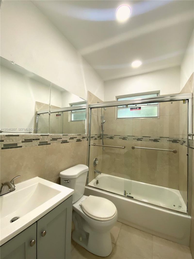 120 NE 55th St , Unit 5, Miami, FL 33137 Photo