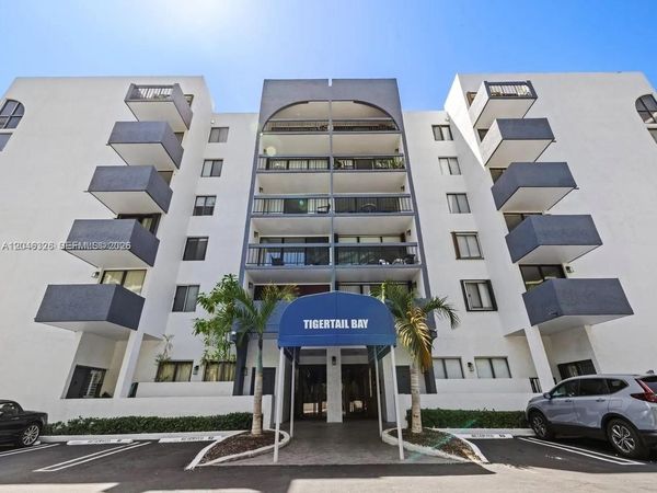 2715 Tigertail Ave , Unit 102, Miami, FL 33133