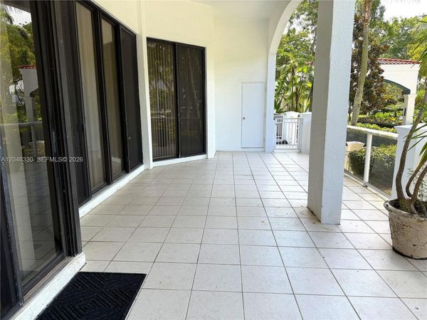 3640 Yacht Club Dr, Unit 104, Aventura, FL 33180