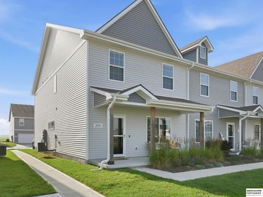 2219 N Aaron Way, Fremont, NE 68025