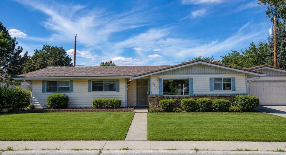 2501 Trentham Way, Reno, NV 89509 Photo