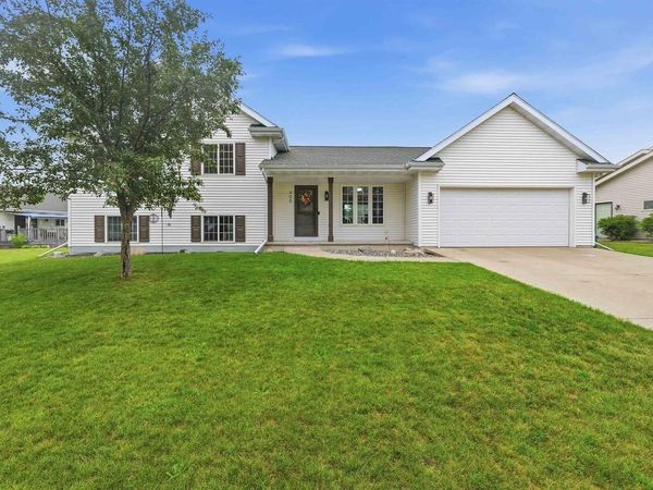 405 CROWFOOT AVENUE, Fond Du Lac, WI 54935