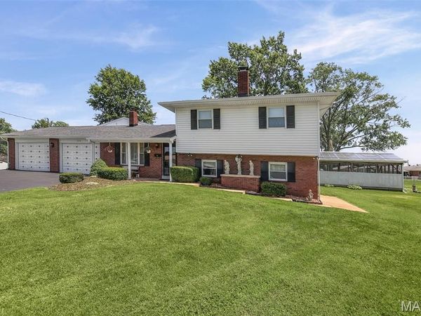 200 Rosemary Drive, Collinsville, IL 62234