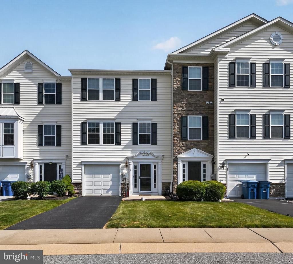 44 TUXFORD LANE , COATESVILLE, PA 19320