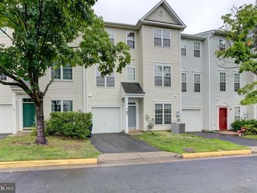 2504 LOGAN WOOD DRIVE , HERNDON, VA 20171