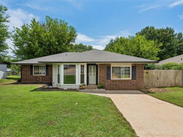 912 Mockingbird Lane, Purcell, OK 73080
