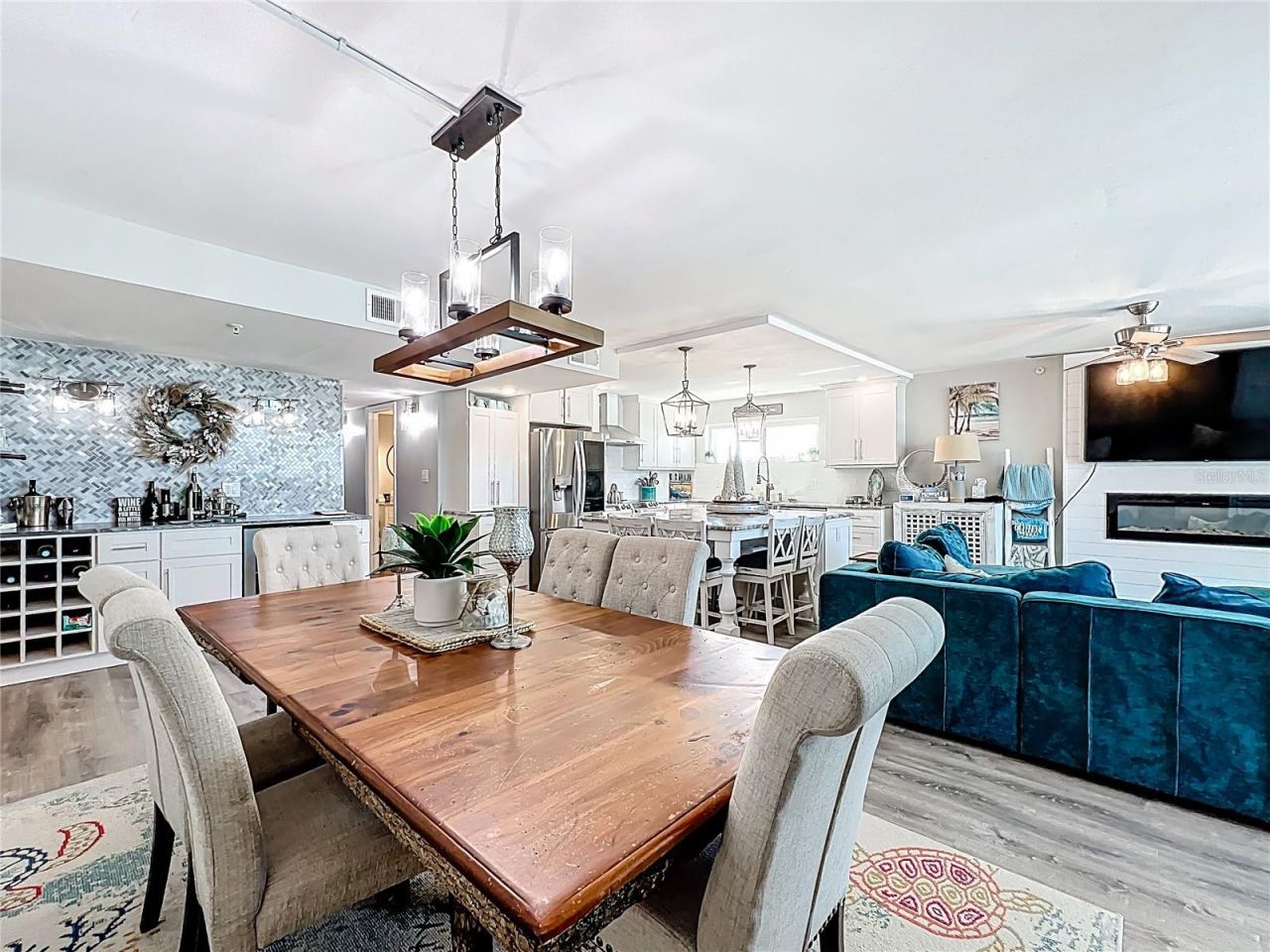 14146 Gulf Boulevard, Unit 3A, Madeira Beach, FL 33708 Photo