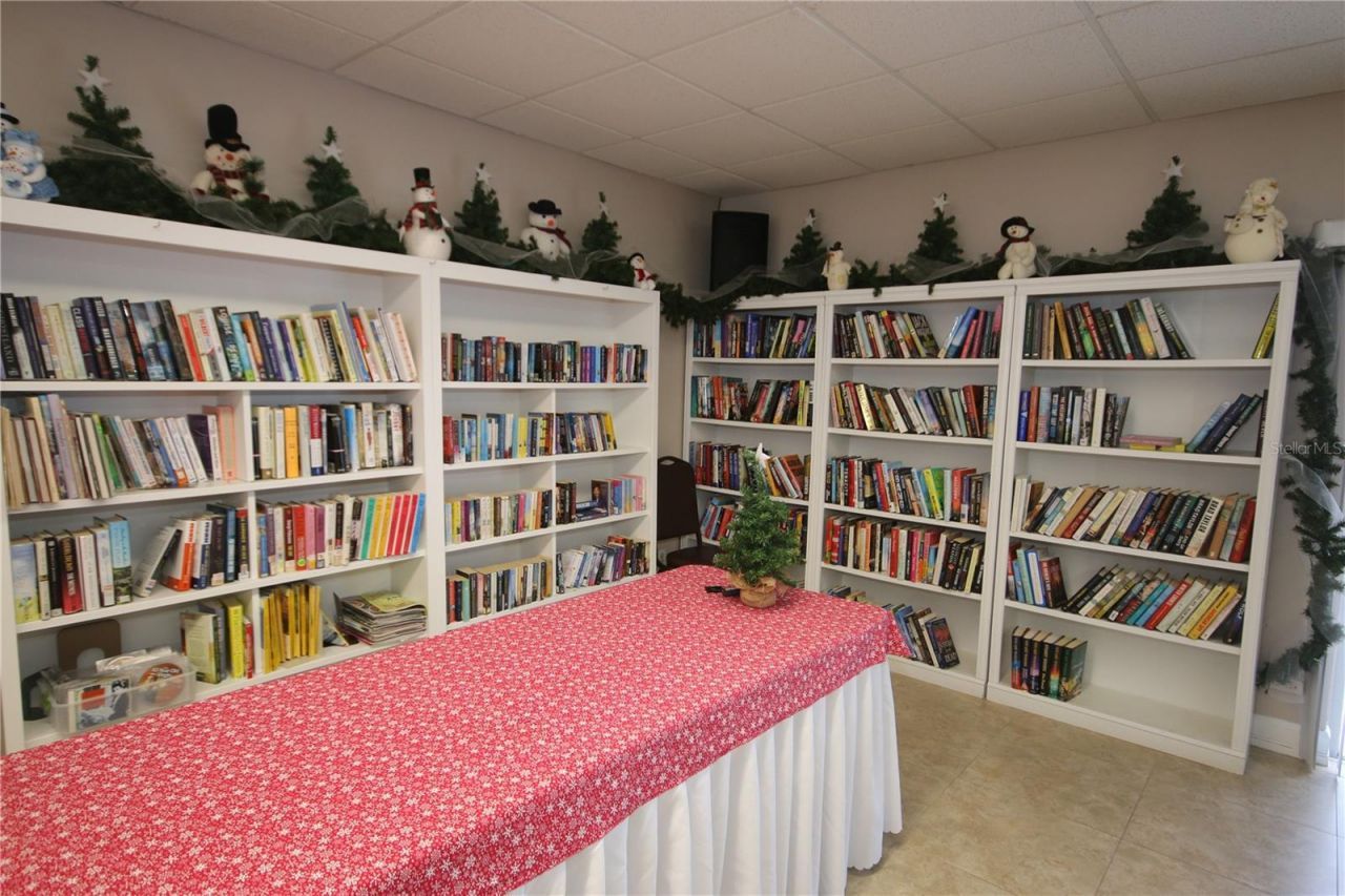 4880 Locust Street Ne, Unit 338, Saint Petersburg, FL 33703 Photo