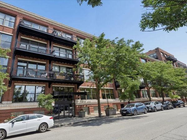 1040 W ADAMS Street, Unit 402, Chicago, IL 60607