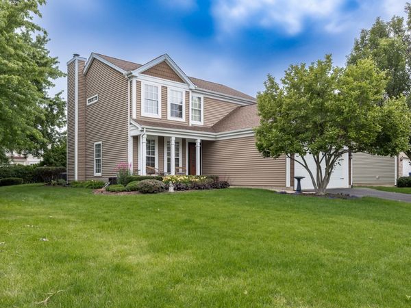 254 Mayfair Lane, South Elgin, IL 60177