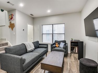 2728 Reagan Street, Unit 202, Dallas, TX 75219