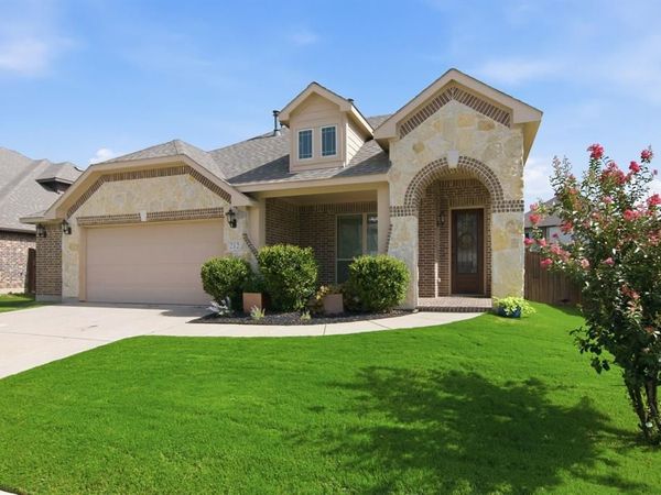 212 Spruce Valley Drive, Justin, TX 76247