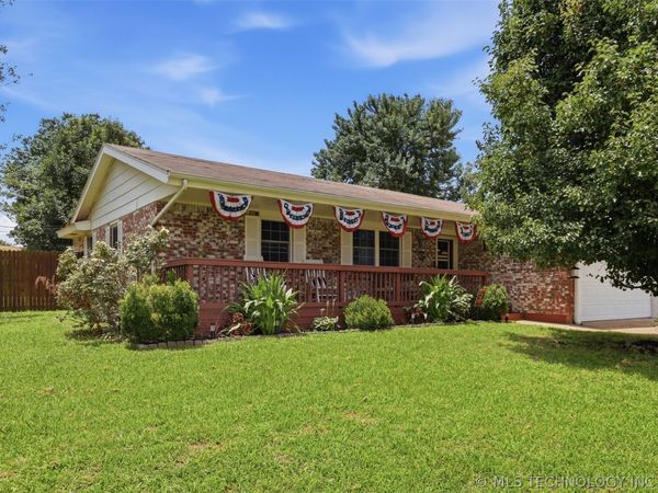 122 Sooner Drive N, Stroud, OK 74079