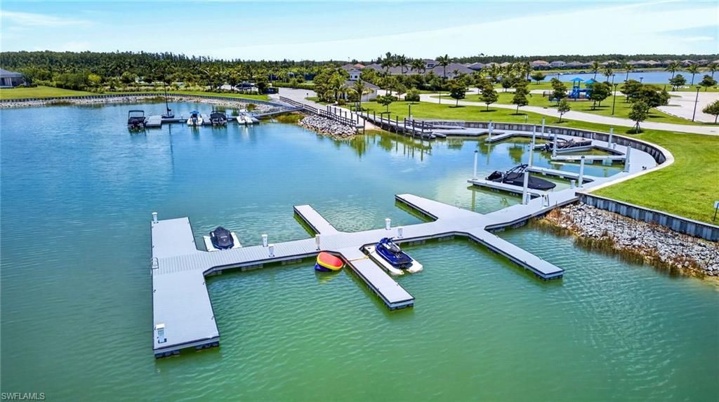 19263 Aqua Shore Dr, Fort Myers, FL 33913 Photo
