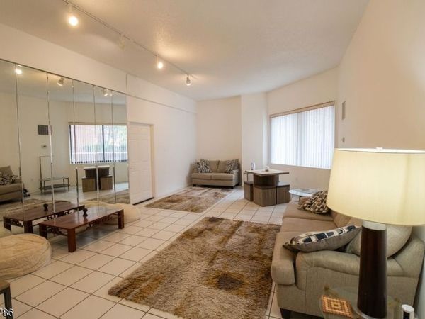108 Harmon Cove Tower, Secaucus, NJ 07094