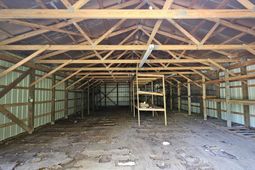 1032 Academy Dr.  photo 4