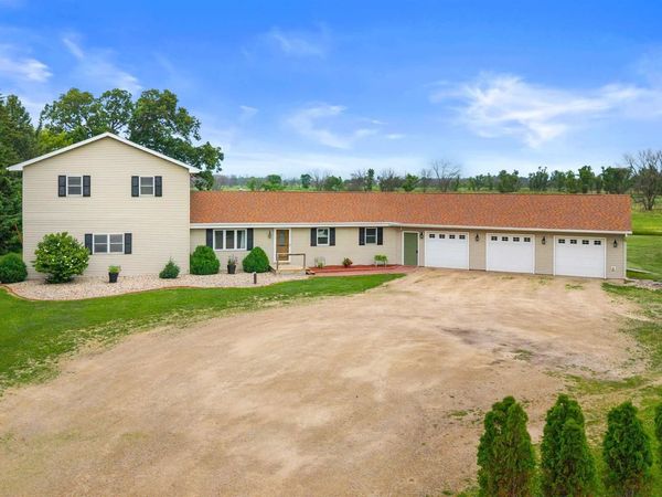 9670 STATE ROAD 21, Berlin, WI 54923