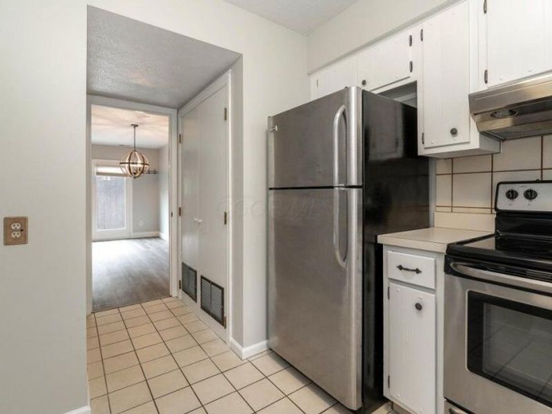 2806 Downing Way, Unit 37, Columbus, OH 43221 Photo 18