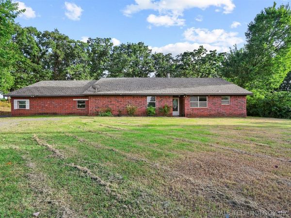 1901 N 1st, Durant, OK 74701