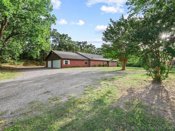 1901 N 1st, Durant, OK 74701