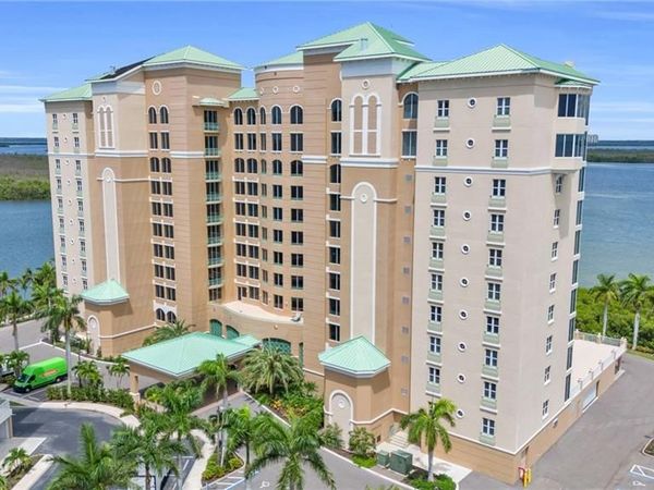 4137 Bay Beach LN, Unit 585, FORT MYERS BEACH, FL 33931