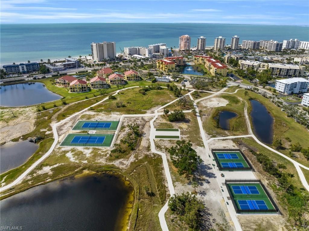 4137 Bay Beach Ln , Unit 585, Fort Myers Beach, FL 33931 Photo