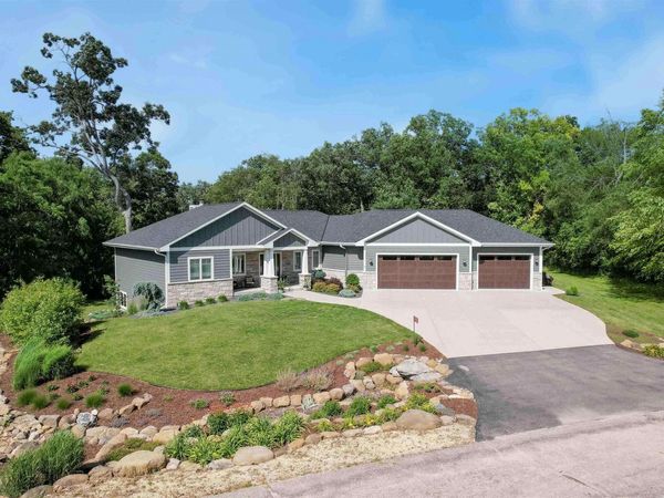 11702 N Heritage Ridge, Edgerton, WI 53534