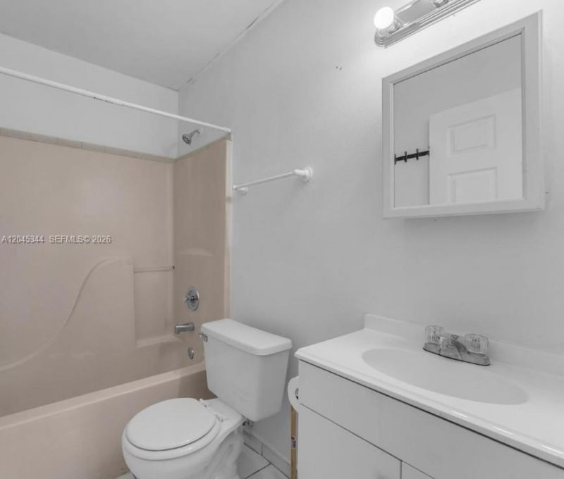 768 SW 9th St , Florida City, FL 33034 Photo