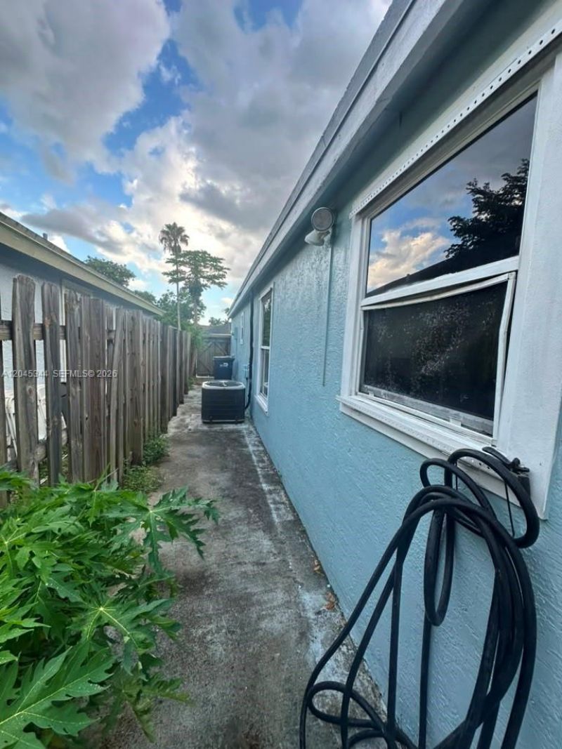 768 SW 9th St , Florida City, FL 33034 Photo