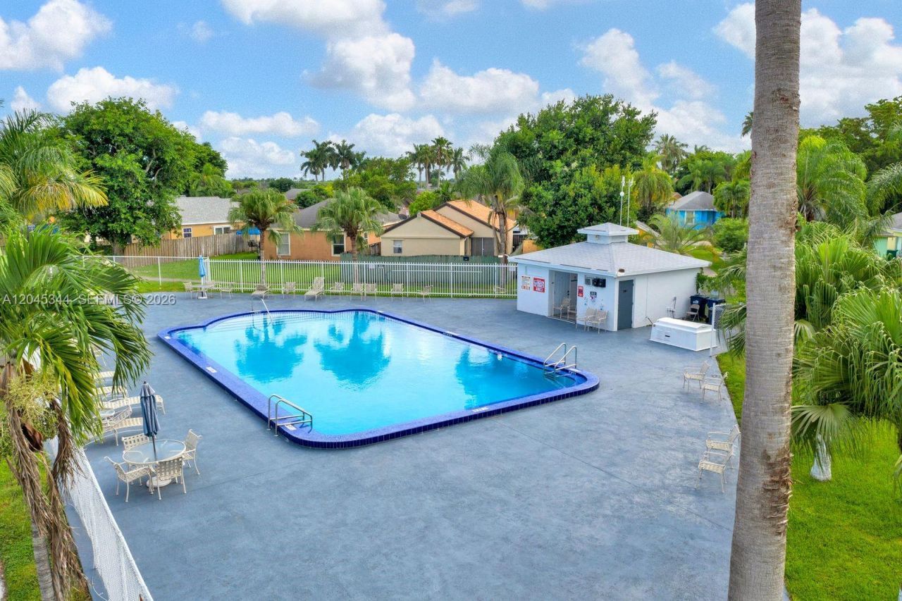 768 SW 9th St , Florida City, FL 33034 Photo