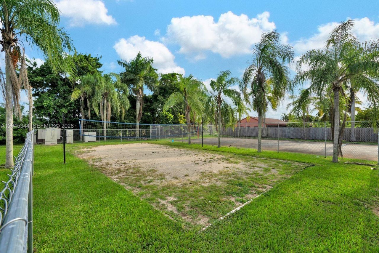 768 SW 9th St , Florida City, FL 33034 Photo