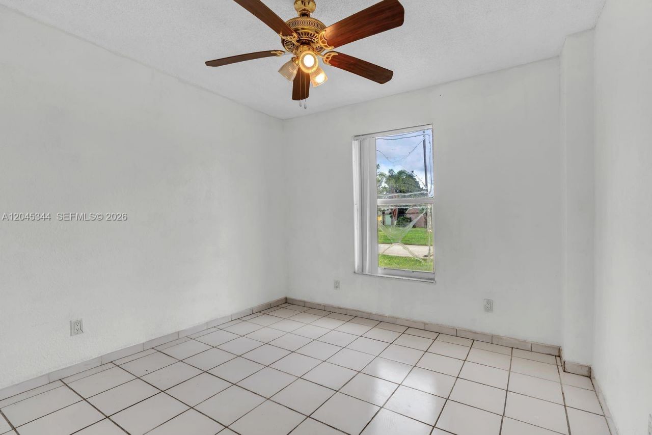 768 SW 9th St , Florida City, FL 33034 Photo