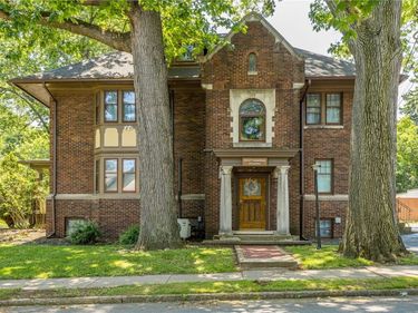 901 Main Street, East Rochester, NY 14445