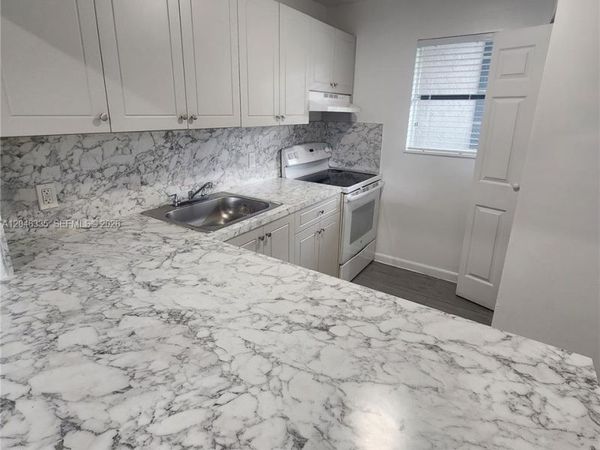 10900 SW 196th St , Unit 204, Cutler Bay, FL 33157
