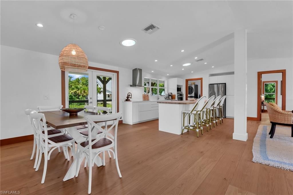 828 Sanctuary Rd , Naples, FL 34120 Photo