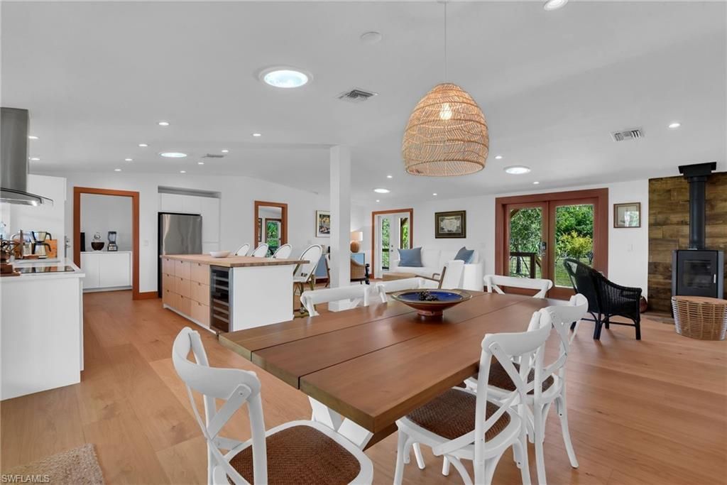 828 Sanctuary Rd , Naples, FL 34120 Photo