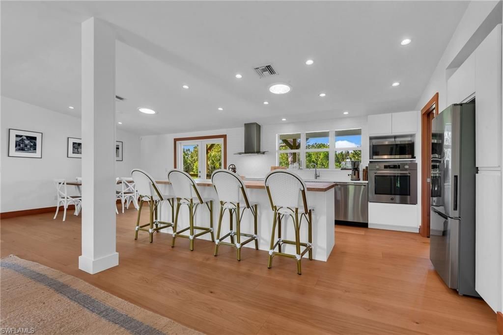 828 Sanctuary Rd , Naples, FL 34120 Photo