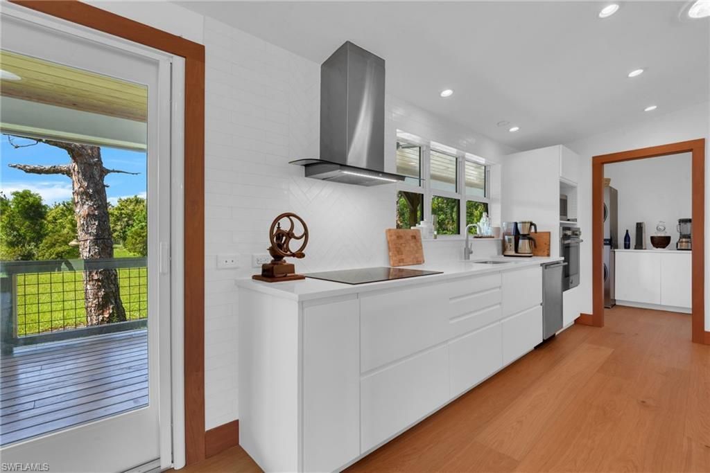 828 Sanctuary Rd , Naples, FL 34120 Photo
