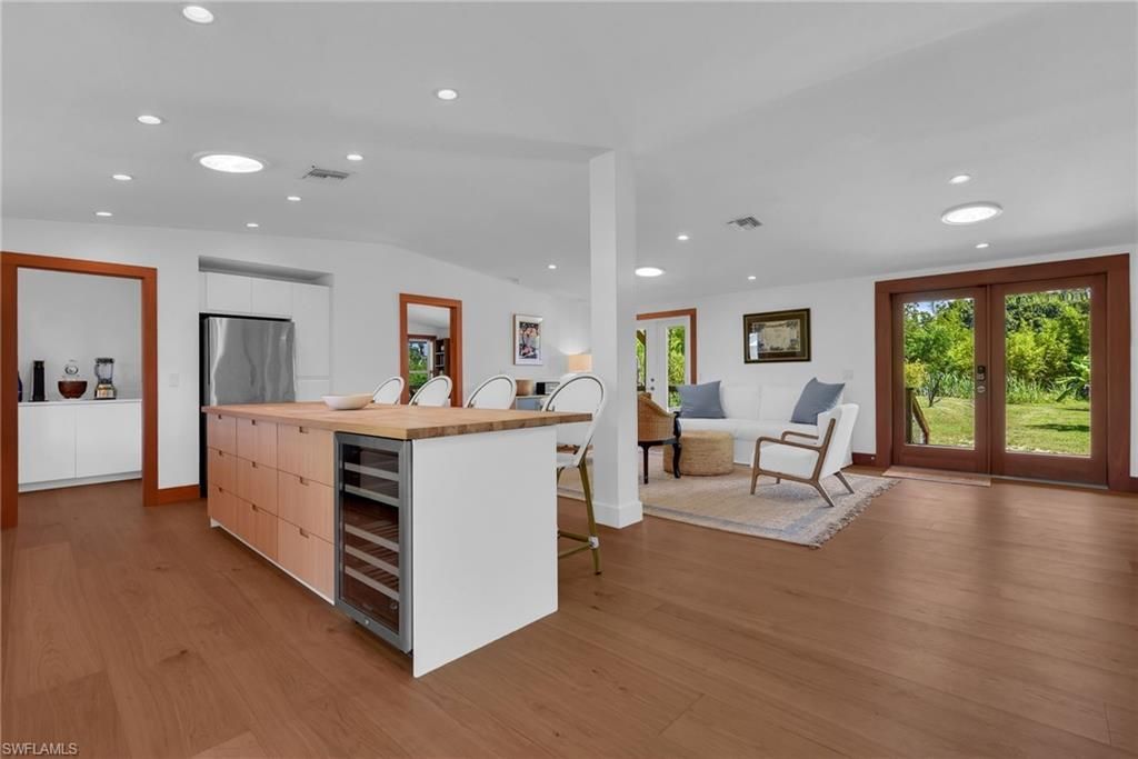 828 Sanctuary Rd , Naples, FL 34120 Photo