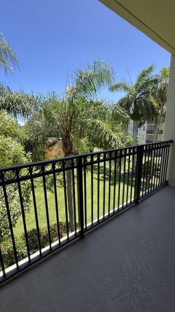26 Royal Palm Way, Unit 302, Boca Raton, FL 33432 Photo