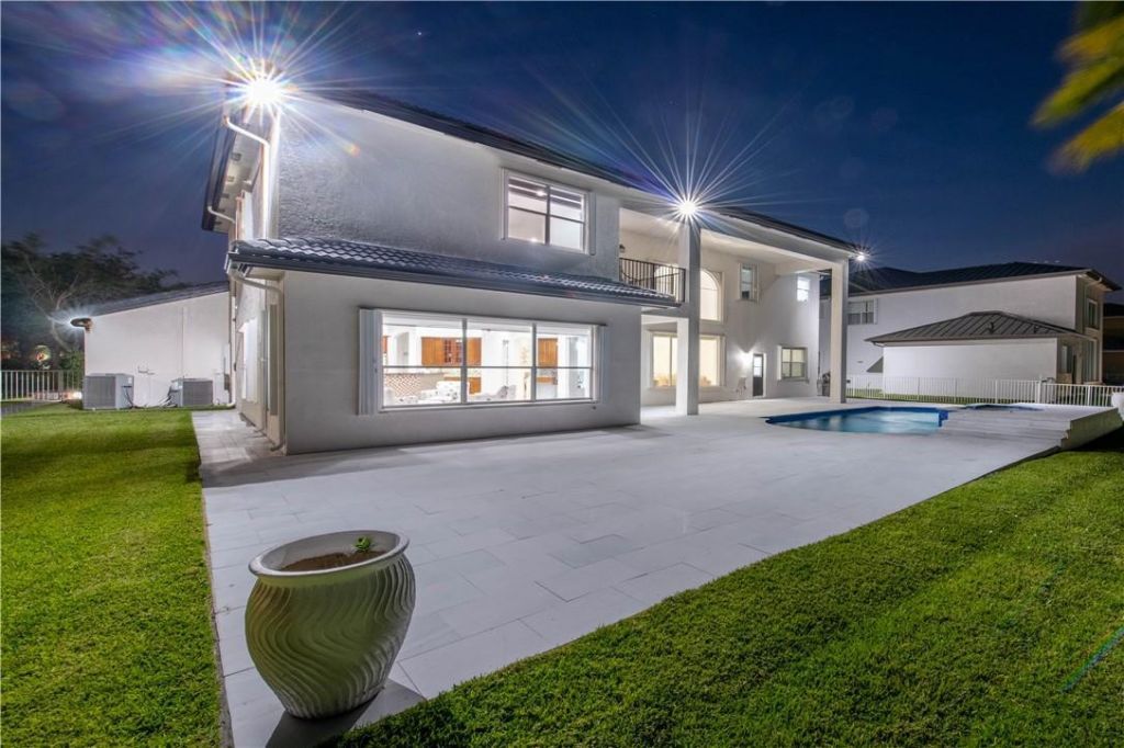 4707 SW 195th Terrace, Miramar, FL 33029 Photo